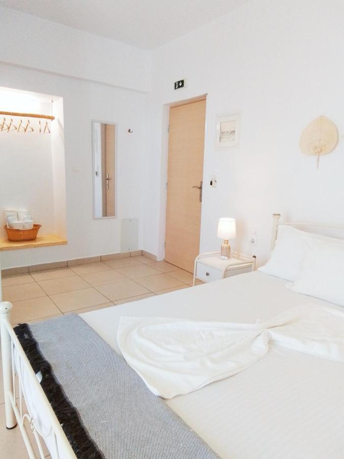 Larissa Hotel Skála Екстериор снимка